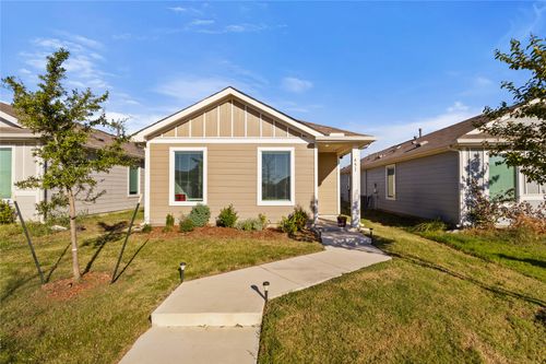 451 Eagle Wind Way, Ferris, TX, 75125-9209 | Card Image