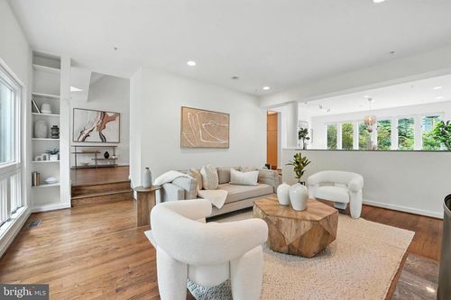 6702 Oregon Ave Nw, WASHINGTON, DC, 20015-2210 | Card Image