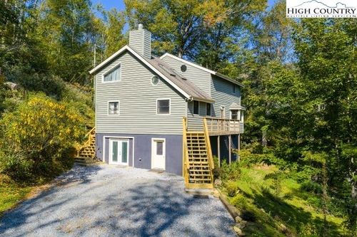 429 Adams Apple, Banner Elk, NC, 28604 | Card Image