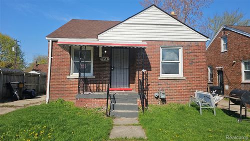 19587 Waltham St, Detroit, MI, 48205-1618 | Card Image