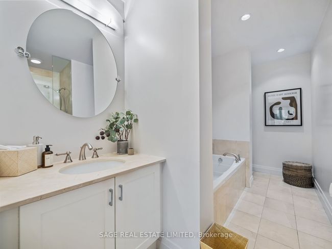 507 - 20 Scrivener Sq, Condo with 2 bedrooms, 2 bathrooms and null parking in Toronto ON | Image 33