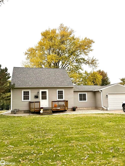 1002 S Lake St, Lake Mills, IA, 50450-1815 | Card Image