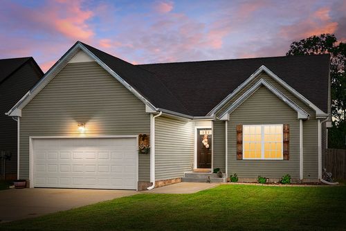 3733 Gray Fox Dr, Clarksville, TN, 37040-6237 | Card Image