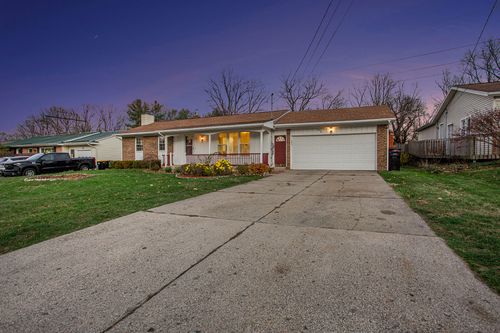 5120 Maple Creek Avenue Se, Kentwood, MI, 49508 | Card Image