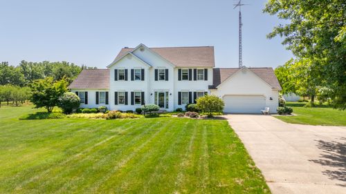 31401 Middle Crossing Rd, Dowagiac, MI, 49047-9376 | Card Image