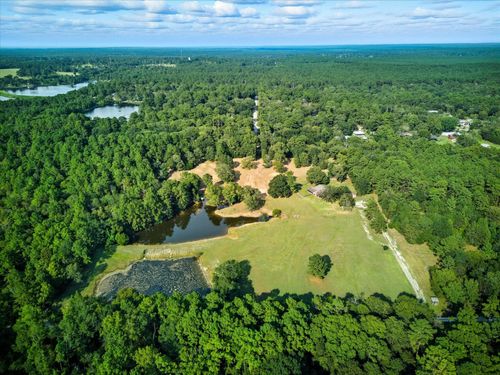 101 Merino Dr, Huntsville, TX, 77340-2646 | Card Image