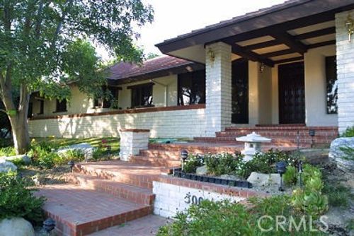 3000 Windmill Dr, Diamond Bar, CA, 91765-3656 | Card Image