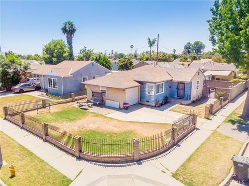 9142 Danbridge St, Pico Rivera, CA, 90660-3843 | Card Image