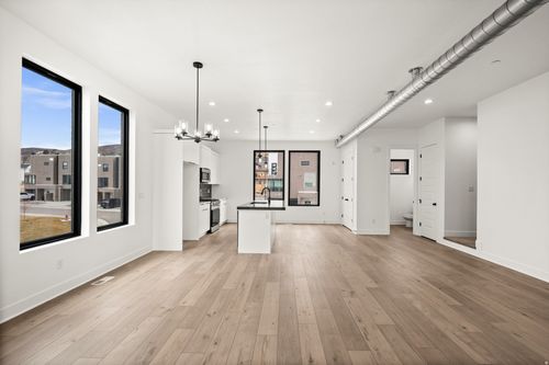 317 E Endurance Cir, Draper, UT, 84020-1678 | Card Image