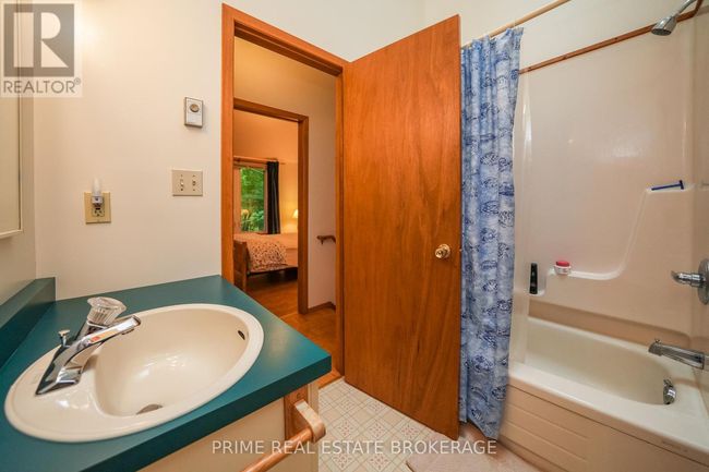 9919 Pinery Lane, House other with 5 bedrooms, 3 bathrooms and 6 parking in Grand Bend ON | Image 19
