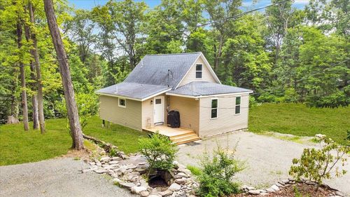 8 Pioneer Trl, Monroe, NY, 10950-6748 | Card Image