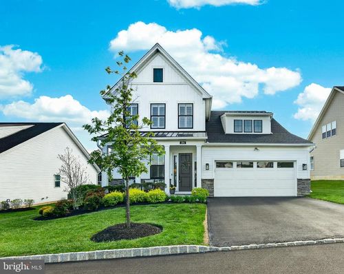 204 Equestrian Way, Downingtown, PA, 19335-1924 | Card Image