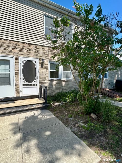 b-22 Spring St, Killingly, CT, 06239-3085 | Card Image
