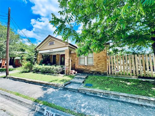 2614 Beauchamp St, Houston, TX, 77009-7502 | Card Image
