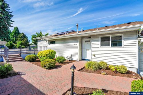2858 Oakcrest Dr Nw, Salem, OR, 97304-1201 | Card Image