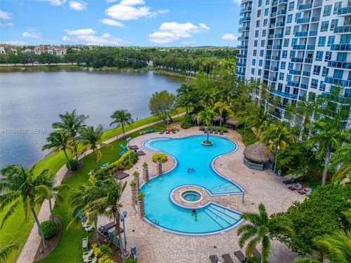 304n-2641 N Flamingo Rd, Sunrise, FL, 33323-1735 | Card Image