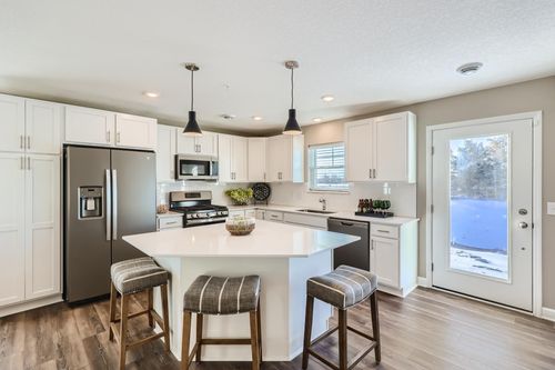 21741 Lilac Ln, Farmington, MN, 55024 | Card Image