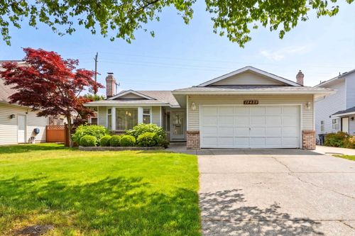 15429 95 Avenue, Surrey, BC, V3R9E4 | Card Image