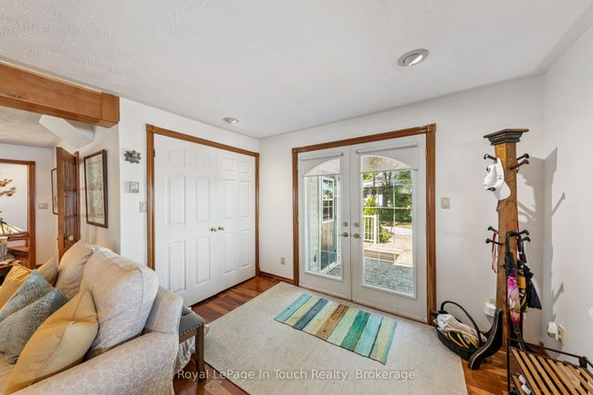 1443 Champlain Rd, House other with 5 bedrooms, 3 bathrooms and 6 parking in Tiny ON | Image 17