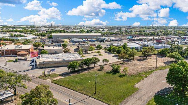 720 N New Rd, Home with 0 bedrooms, 0 bathrooms and null parking in Waco TX | Image 24