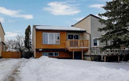 7103 99a Street, Grande Prairie, AB, T8V5T6 | Card Image