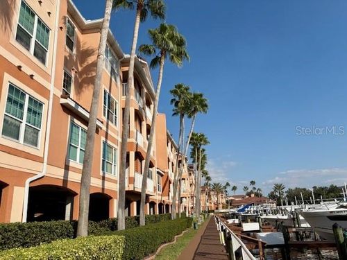 9-305-5000 Culbreath Key Way, TAMPA, FL, 33611-3051 | Card Image
