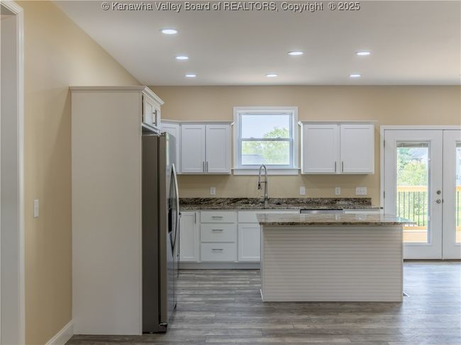 175 Precious Dr, House other with 3 bedrooms, 2 bathrooms and null parking in Hurricane WV | Image 8