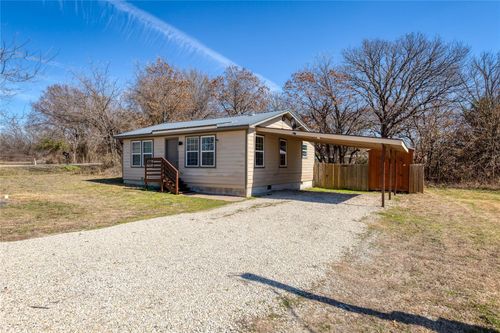 101 Spring Valley Cir, Azle, TX, 76020-1693 | Card Image