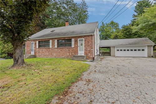56 Black Plain Rd, North Smithfield, RI, 02896-8004 | Card Image