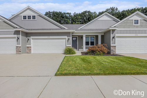 8788 Veld Stream Dr, Rockford, MI, 49341-8954 | Card Image