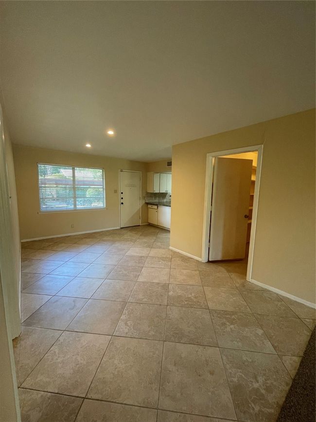 1303 Northlake Dr, House other with 3 bedrooms, 2 bathrooms and null parking in Richardson TX | Image 5