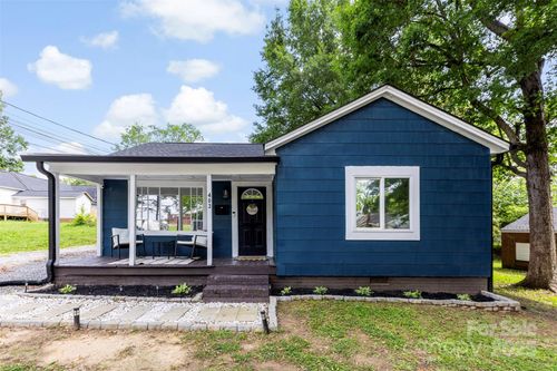403 W 2nd St, Cherryville, NC, 28021-2833 | Card Image