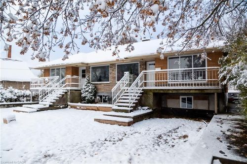 {{alt}} | Card Image