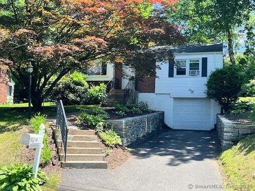 49 Geneva Ave, West Hartford, CT, 06107-2646 | Card Image
