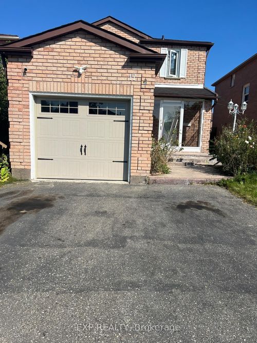 17 Calmist Cres, Brampton, ON, L6Y4L5 | Card Image