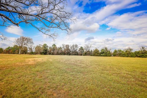20 AC Ace Ln, Gladewater, TX, 75647 | Card Image