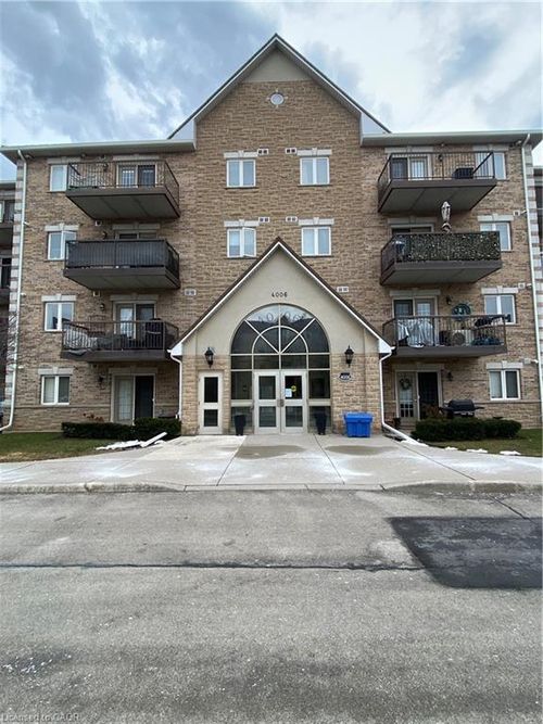 203-4006 Kilmer Drive, Burlington, ON, L7M4W4 | Card Image