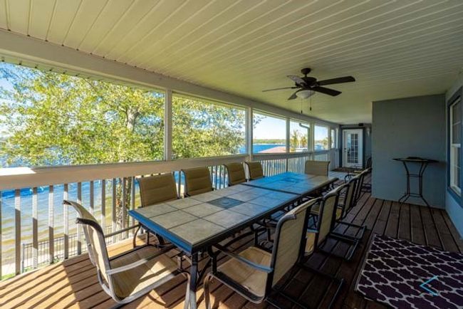 Enjoy the beautiful views while dining al fresco. | Image 13