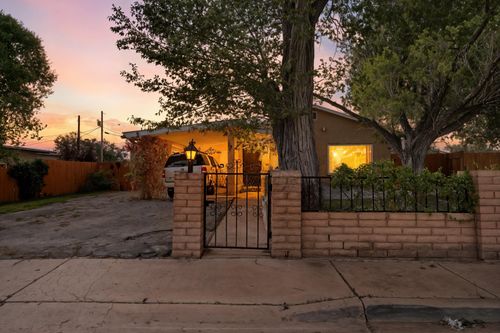 317 Divine St, Grants, NM, 87020-2467 | Card Image