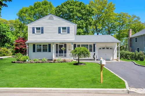 21 Hobson Ave, Saint James, NY, 11780-3032 | Card Image