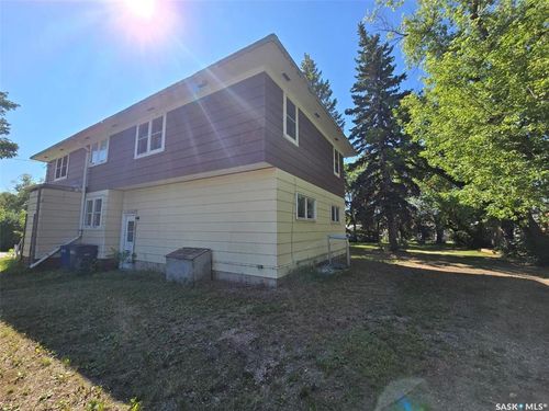 364 5 Ave, Broadview, SK, S0G2S0 | Card Image