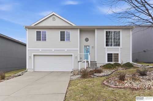 5956 S 186th Ave, Omaha, NE, 68135-4184 | Card Image