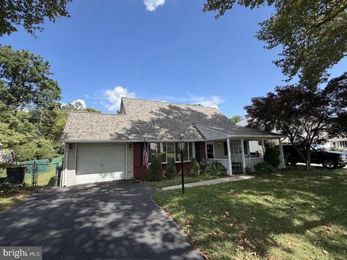 s-194 Kenwood Dr S, LEVITTOWN, PA, 19055-2439 | Card Image
