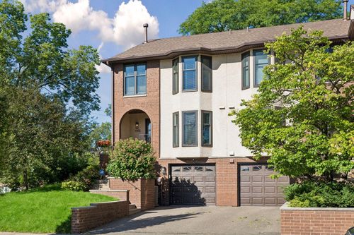 1952 Dupont Ave S, Minneapolis, MN, 55403-3035 | Card Image
