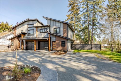 3152 Mexicana Rd, Nanaimo, BC, V9T2W7 | Card Image