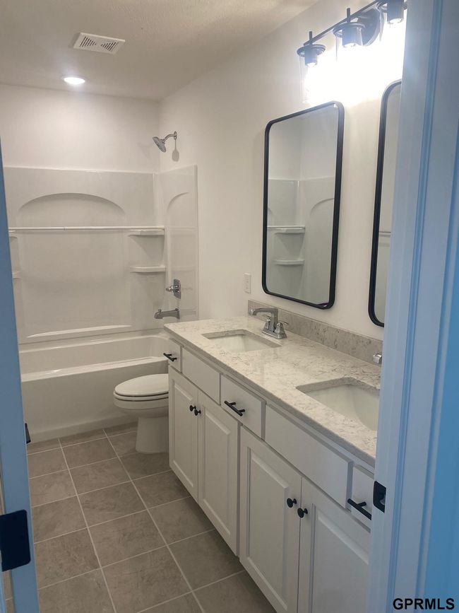 5413 N 190 Th St, House other with 4 bedrooms, 3 bathrooms and 3 parking in Elkhorn NE | Image 19