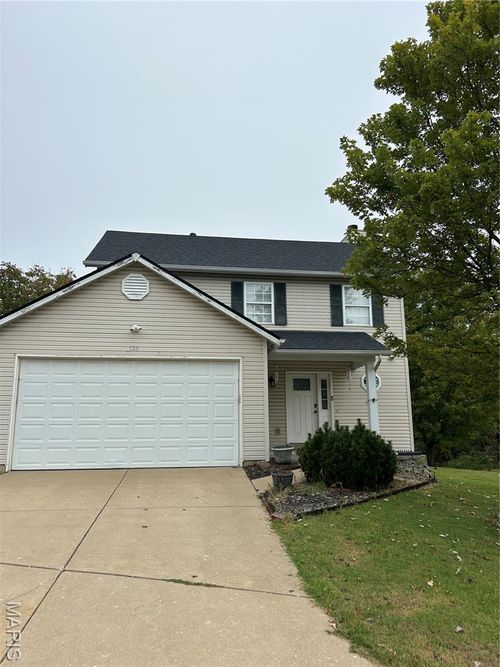 126 Shady Village Ct, Lake St Louis, MO, 63367 | Card Image