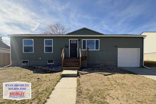 1624 S Kenwood St, Casper, WY, 82601-4050 | Card Image
