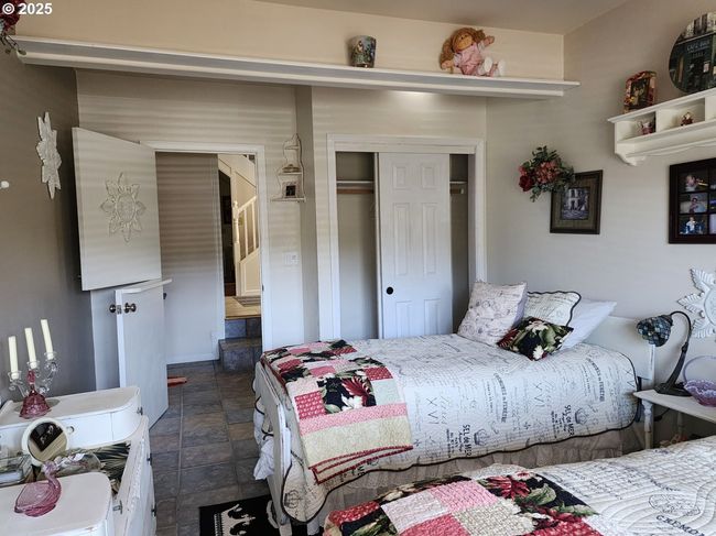 Bedroom-Main | Image 27