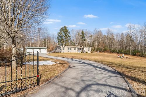 719 Smyre Rd, Zirconia, NC, 28790-0410 | Card Image